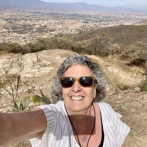 Meet your Posher, Liz